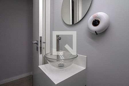 Lavabo de casa à venda com 3 quartos, 120m² em Vila Gumercindo, São Paulo