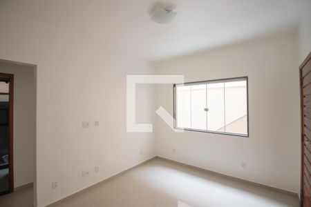 Sala de casa para alugar com 2 quartos, 80m² em Porto da Pedra, São Gonçalo