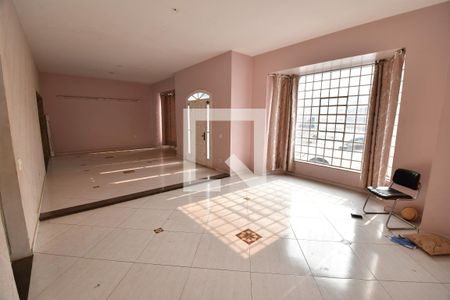 Sala de casa à venda com 6 quartos, 500m² em Centro, Campinas