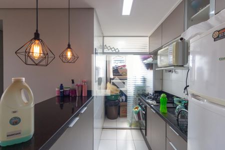 Cozinha e Área de Serviço de apartamento à venda com 2 quartos, 41m² em Itaquera, São Paulo