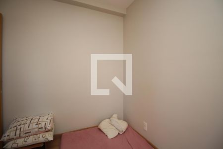 Quarto 2 de apartamento para alugar com 2 quartos, 52m² em Samambaia, Brasília