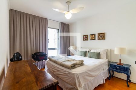 Quarto 1 de apartamento à venda com 3 quartos, 130m² em Cerqueira César, São Paulo