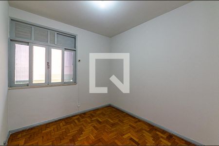 Quarto 2 de apartamento para alugar com 2 quartos, 65m² em Engenhoca, Niterói