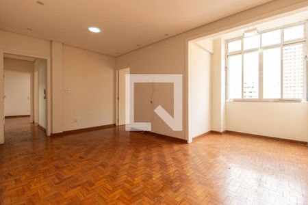 Apartamento à venda com 115m², 3 quartos e sem vagaSala