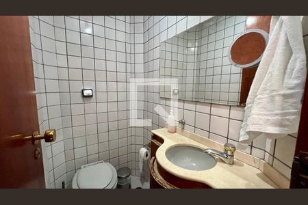 Lavabo de apartamento à venda com 3 quartos, 121m² em Sumaré, São Paulo