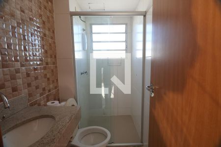 Banheiro de apartamento à venda com 2 quartos, 43m² em Estância Velha, Canoas