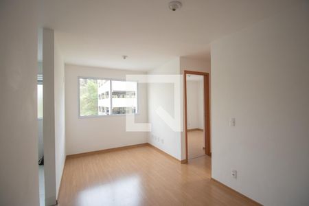 Sala de apartamento para alugar com 2 quartos, 45m² em Alcântara, São Gonçalo