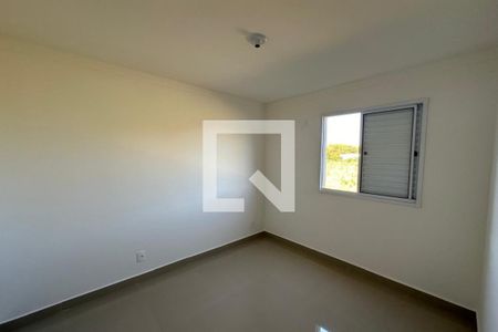 Dormitório 01 de apartamento para alugar com 2 quartos, 45m² em Via Norte, Ribeirão Preto