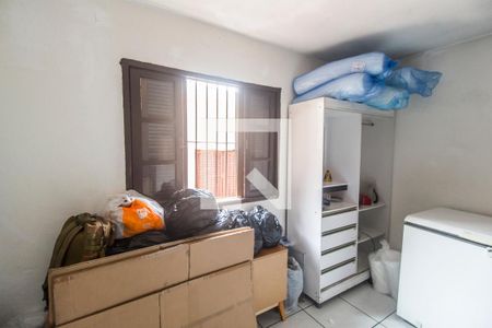 Casa à venda com 325m², 4 quartos e 2 vagas Casa à venda com 325m², 4 quartos e 2 vagasQuarto