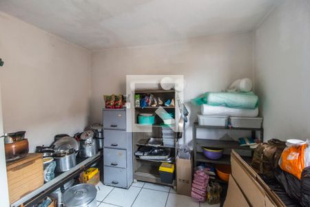 Casa à venda com 325m², 4 quartos e 2 vagas Casa à venda com 325m², 4 quartos e 2 vagasQuarto