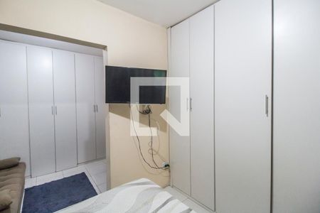 Casa à venda com 325m², 4 quartos e 2 vagas Casa à venda com 325m², 4 quartos e 2 vagasSuíte master