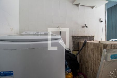 Casa à venda com 325m², 4 quartos e 2 vagas Casa à venda com 325m², 4 quartos e 2 vagasÁrea de Serviço