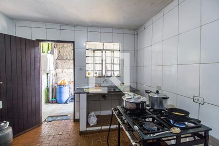 Casa à venda com 325m², 4 quartos e 2 vagas Casa à venda com 325m², 4 quartos e 2 vagasCozinha