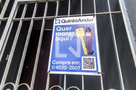 Casa à venda com 325m², 4 quartos e 2 vagas Casa à venda com 325m², 4 quartos e 2 vagasDetalhe