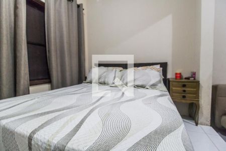 Casa à venda com 325m², 4 quartos e 2 vagas Casa à venda com 325m², 4 quartos e 2 vagasSuíte master