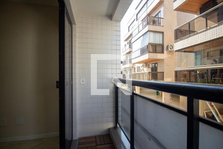 Sacada da Sala de apartamento à venda com 3 quartos, 70m² em Recreio dos Bandeirantes, Rio de Janeiro