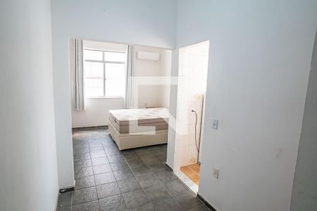 Sala/Quarto de apartamento para alugar com 1 quarto, 28m² em Centro, Rio de Janeiro