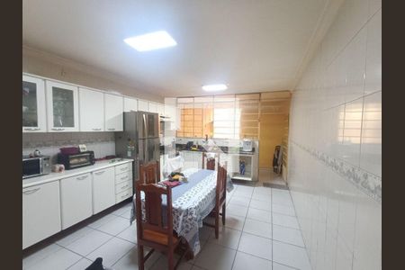 Casa à venda com 3 quartos, 193m² em Baeta Neves, São Bernardo do Campo