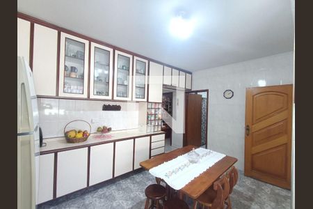 Casa à venda com 3 quartos, 185m² em Vila Príncipe de Gales, Santo André