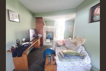 Casa à venda com 3 quartos, 229m² em Vila Príncipe de Gales, Santo André