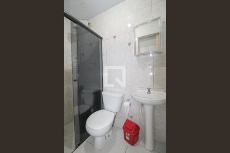 Banheiro de kitnet/studio para alugar com 1 quarto, 30m² em Jardim Santa Genebra Ii (barao Geraldo), Campinas