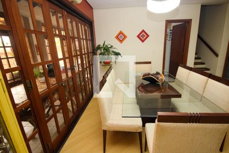 Sala de Jantar de casa à venda com 3 quartos, 180m² em Guarujá, Porto Alegre