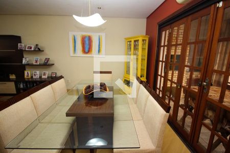 Sala de Jantar de casa à venda com 3 quartos, 180m² em Guarujá, Porto Alegre