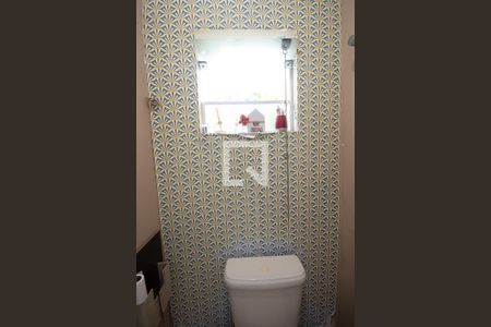 Lavabo de casa à venda com 3 quartos, 300m² em Vila Mazzei, São Paulo