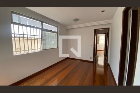 Sala de apartamento para alugar com 3 quartos, 77m² em Alto Barroca, Belo Horizonte