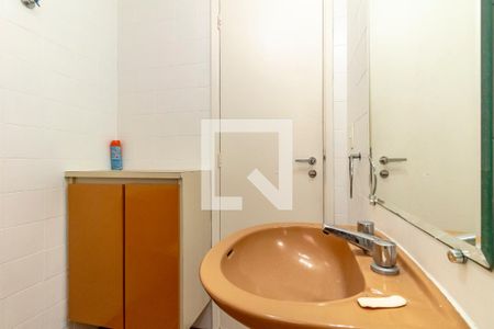 Banheiro de apartamento à venda com 1 quarto, 48m² em Moema, São Paulo