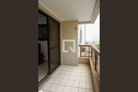 Varanda de apartamento para alugar com 2 quartos, 65m² em Barra da Tijuca, Rio de Janeiro