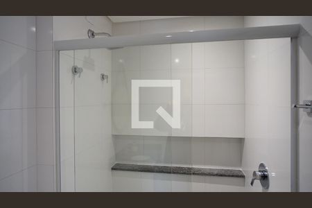 Banheiro de kitnet/studio para alugar com 1 quarto, 40m² em Saco dos Limões, Florianópolis