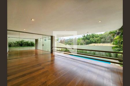 Casa à venda com 5 quartos, 900m² em Paineiras do Morumbi, São Paulo