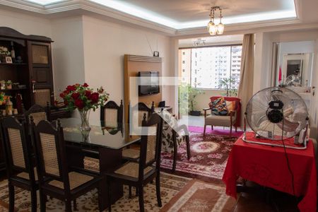 SALA de apartamento para alugar com 3 quartos, 109m² em Cambuí, Campinas