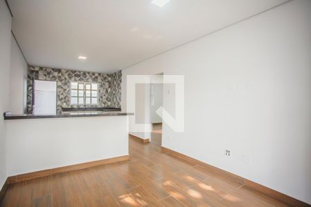 Sala de casa para alugar com 2 quartos, 80m² em Planalto Paulista, São Paulo