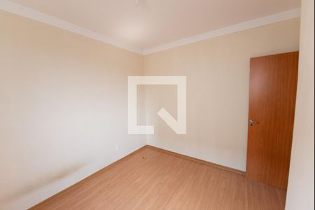 Quarto 2 de apartamento para alugar com 2 quartos, 40m² em  Granjas Santa Terezinha, Taubaté