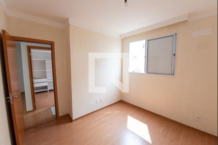 Quarto 2 de apartamento para alugar com 2 quartos, 40m² em  Granjas Santa Terezinha, Taubaté