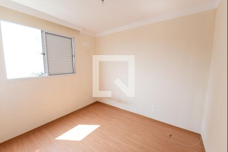 Quarto 2 de apartamento para alugar com 2 quartos, 40m² em  Granjas Santa Terezinha, Taubaté