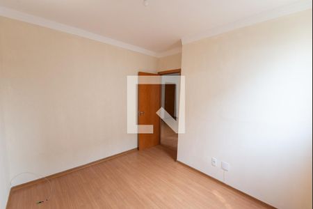 Quarto 2 de apartamento para alugar com 2 quartos, 40m² em  Granjas Santa Terezinha, Taubaté