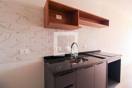 Sala/Cozinha de kitnet/studio à venda com 1 quarto, 27m² em Vila Invernada, São Paulo