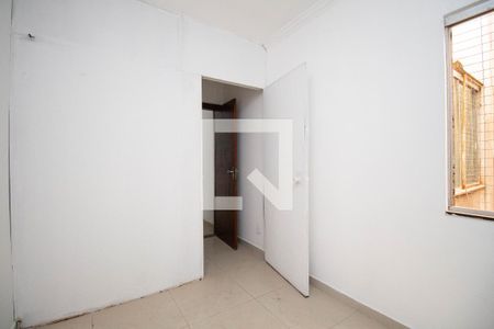 Quarto 2 de apartamento para alugar com 2 quartos, 45m² em Guará Ii, Brasília