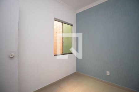 Quarto 2 de apartamento para alugar com 2 quartos, 45m² em Guará Ii, Brasília