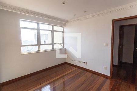 Sala de apartamento para alugar com 2 quartos, 80m² em Sion, Belo Horizonte