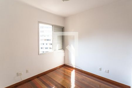 Quarto 1 de apartamento para alugar com 2 quartos, 80m² em Sion, Belo Horizonte