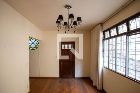 Sala de apartamento à venda com 3 quartos, 120m² em Sion, Belo Horizonte