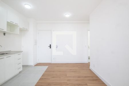 Sala de apartamento para alugar com 2 quartos, 45m² em Km 18, Osasco