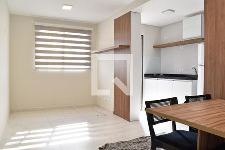 Sala de apartamento para alugar com 1 quarto, 46m² em Lindoia, Curitiba