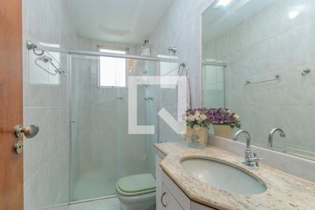 Banheiro de apartamento à venda com 3 quartos, 90m² em Palmares, Belo Horizonte