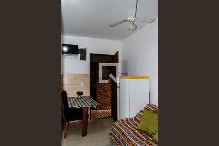 Sala / Cozinha de apartamento para alugar com 1 quarto, 29m² em Lagoa da Conceição, Florianópolis