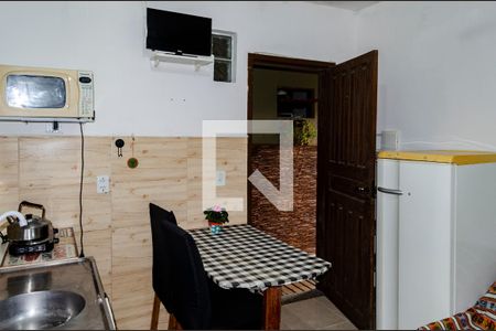 Sala / Cozinha de apartamento para alugar com 1 quarto, 29m² em Lagoa da Conceição, Florianópolis